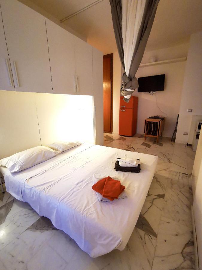 Rouge Studio - 10 Min From Vatican Appartement Buitenkant foto